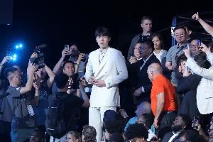 🇨🇳兄弟！开拓者去年给崔永熙E-10合同 今年16顺位选杨瀚森