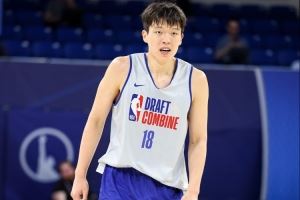 杨毅：若有球队能给杨瀚森保证那就是篮网 他们缺中锋&还有蔡老板